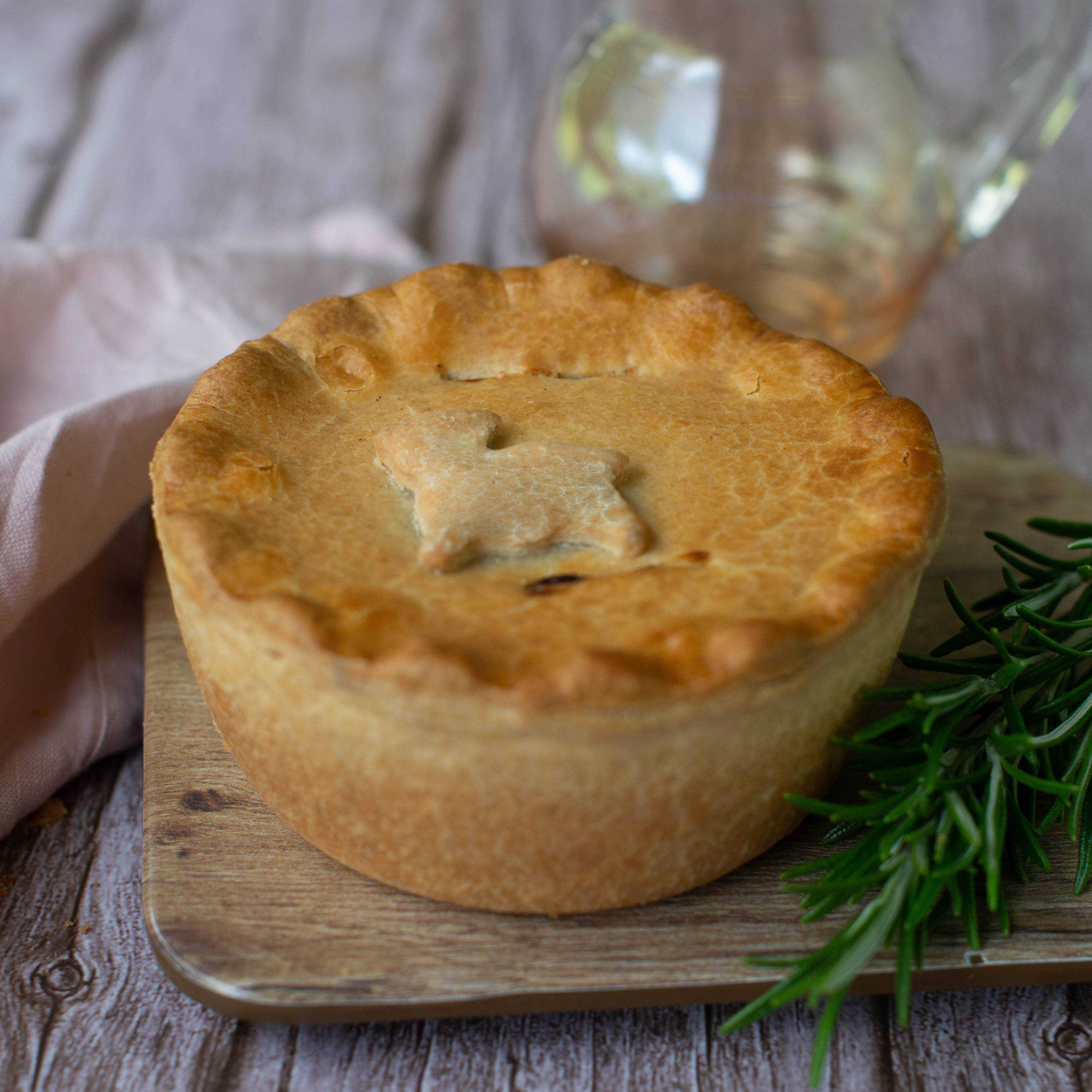 Lamb, Redcurrant and Rosemary Pie (270g)