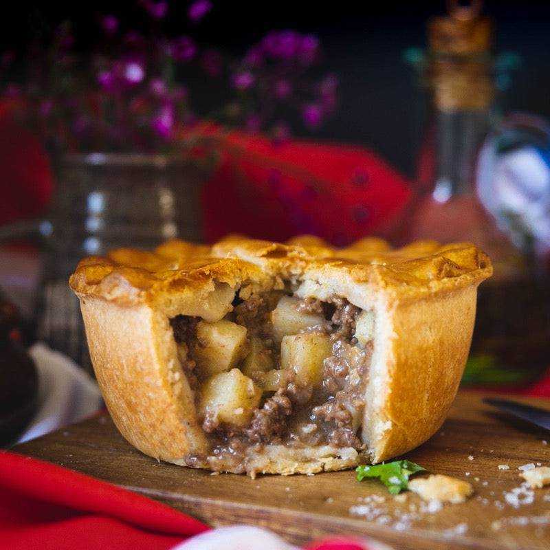Hearty Beef and Potato Pie (270g)